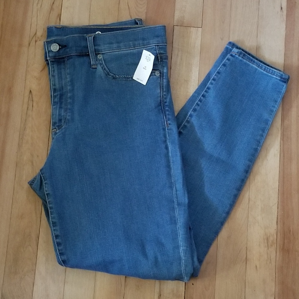NWT Gap Skinny Jeans